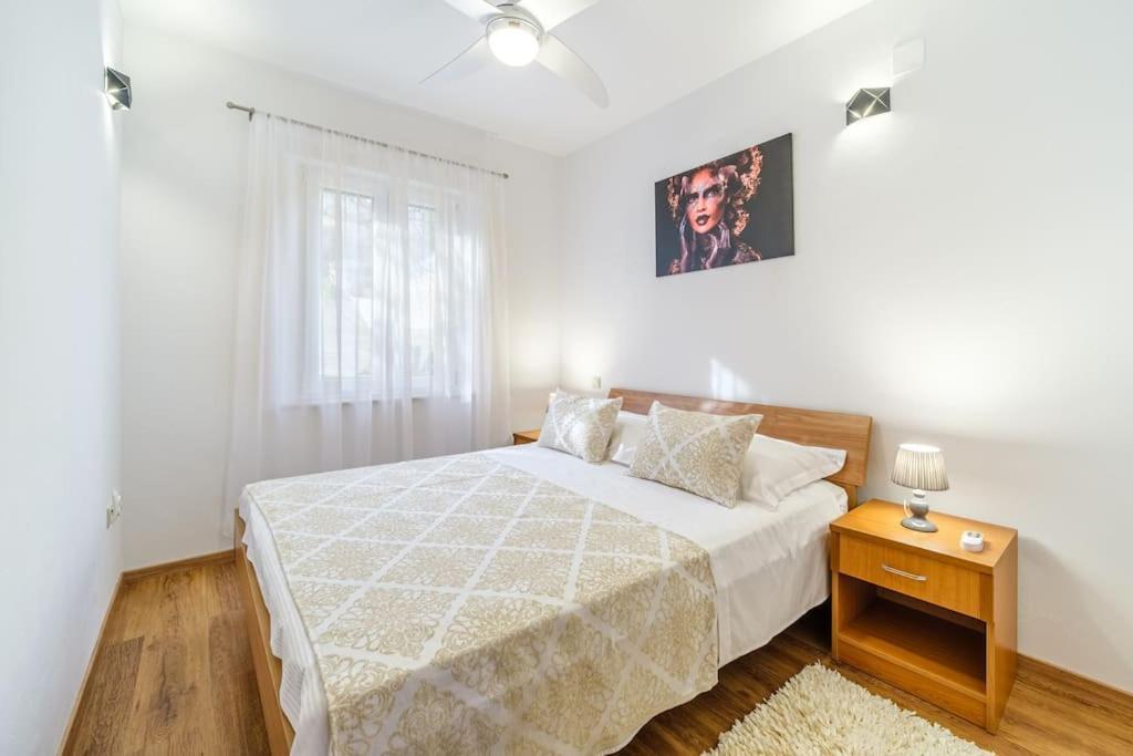 Peters Apartment Sutivan Zewnętrze zdjęcie